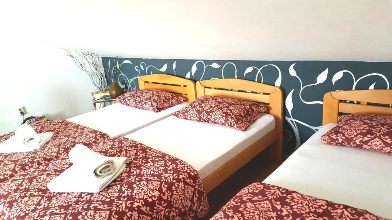 Guesthouse Vladimir & Ana Pančevo Esterno foto